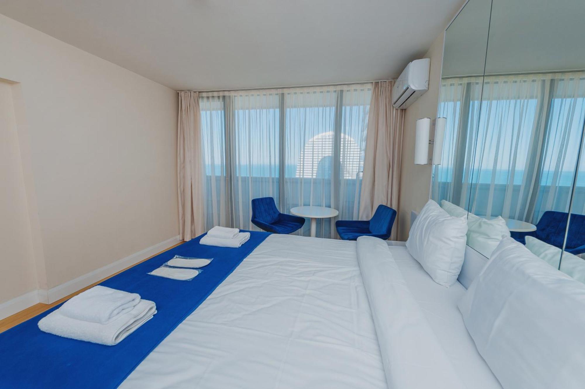 Orbi City Luxury Towers Lejlighedshotel Batumi Eksteriør billede